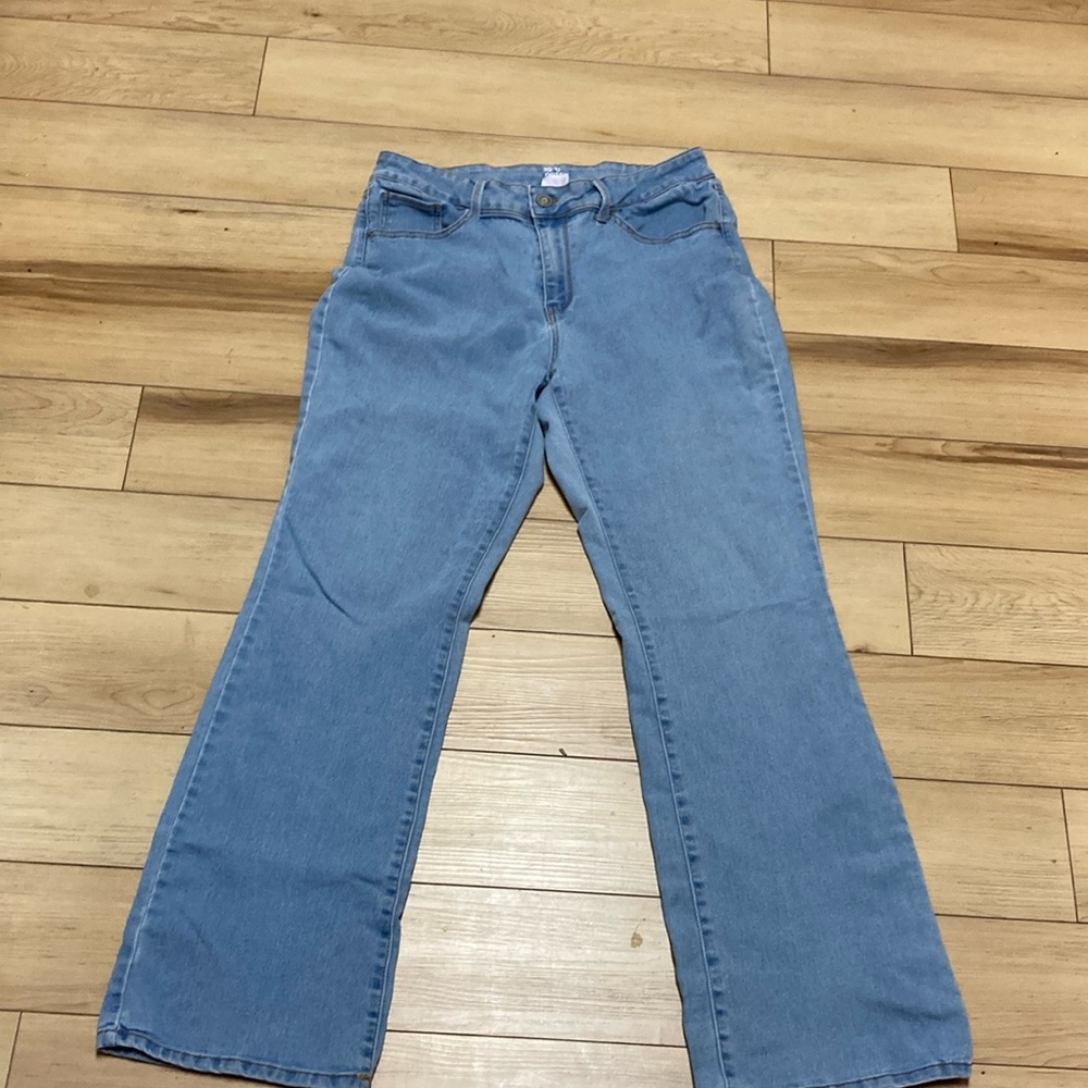 Mid rise boot cut size 15 jeans